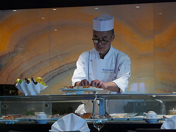 Sushi Zubereitung im Silk Road