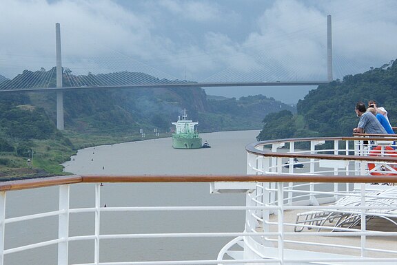Mittelamerika und Panamakanal Achtes-Weltwunder-Panamakanal-Panama-MOCEAN.JPG