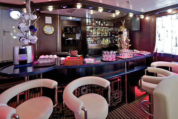 Die Bar auf der Running on Waves Running_On_Waves-Bar-Mocean.jpg