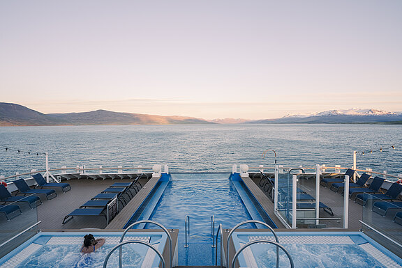 F-NANSEN-POOL-DECK-CLARATUMA-001-ADOBERGB-18623082-Photo_Clara_Tuma.JPG